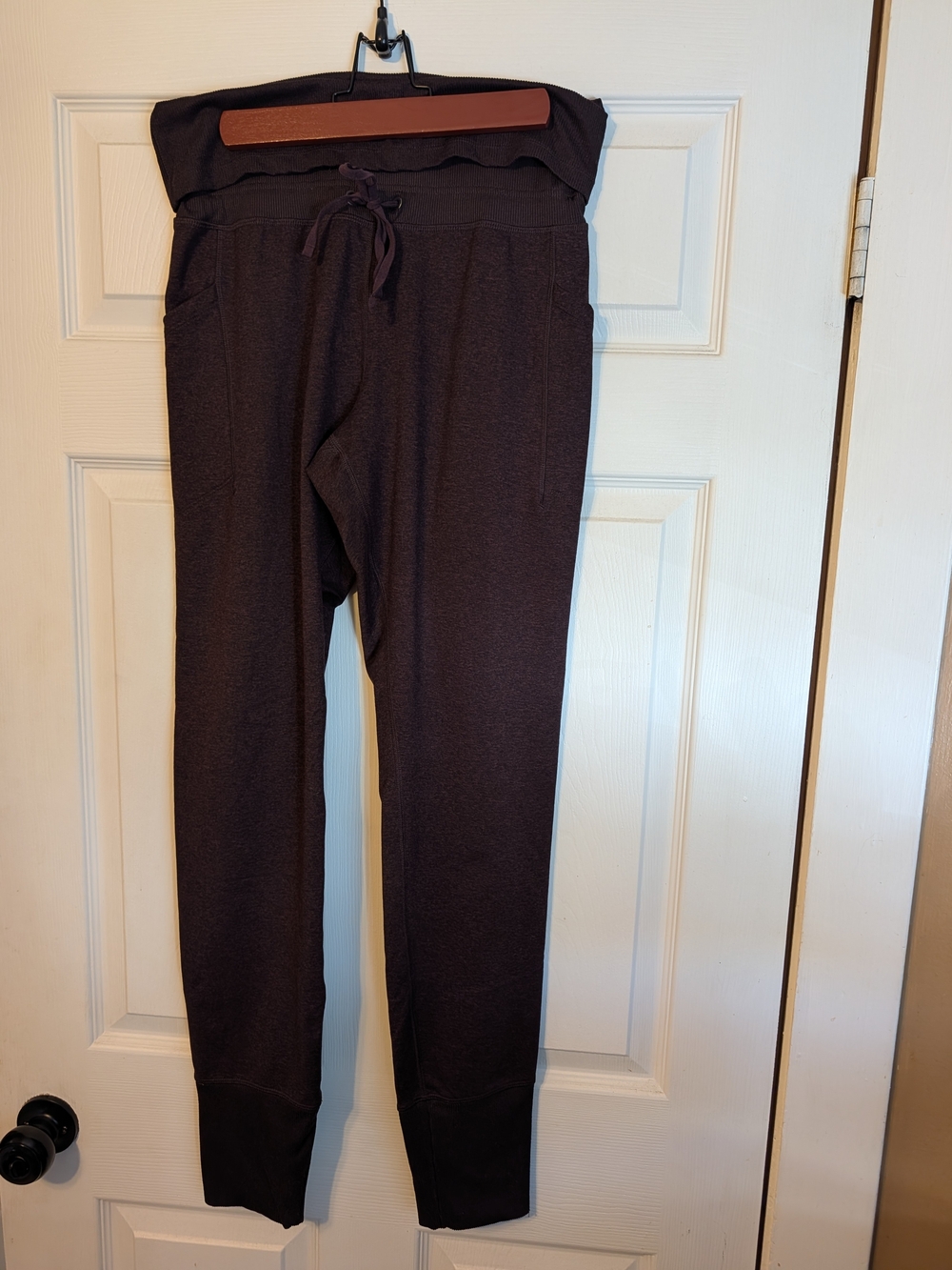 Old Navy Women's Dark Brown Drawstring Joggers